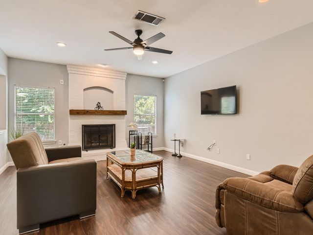 5904 Kabaye CV, Austin, TX 78749