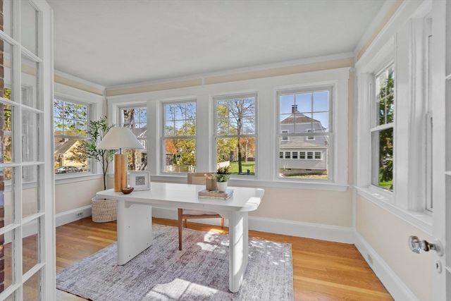 54 Pratt St, Reading, MA 01867