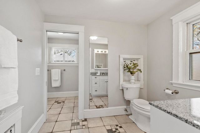 54 Pratt St, Reading, MA 01867