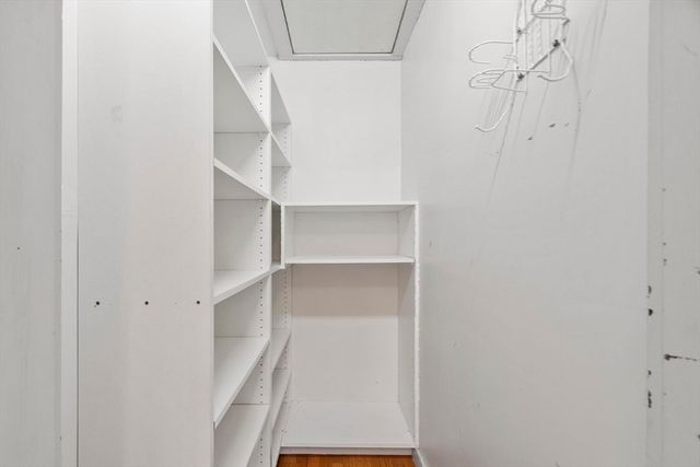 54 Pratt St, Reading, MA 01867