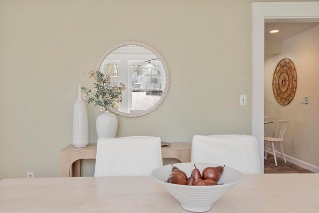 54 Pratt St, Reading, MA 01867
