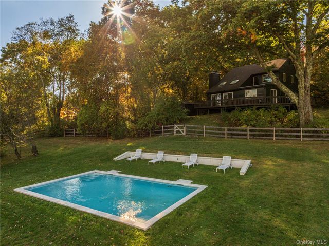 181 Lockwood Road, Claverack, NY 12521