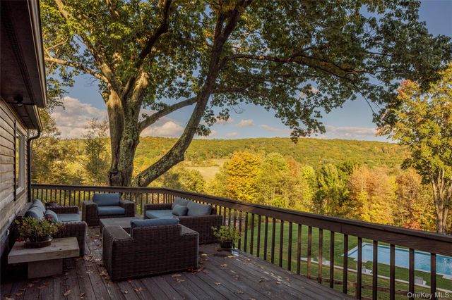 181 Lockwood Road, Claverack, NY 12521