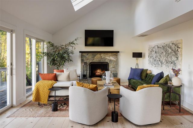 181 Lockwood Road, Claverack, NY 12521