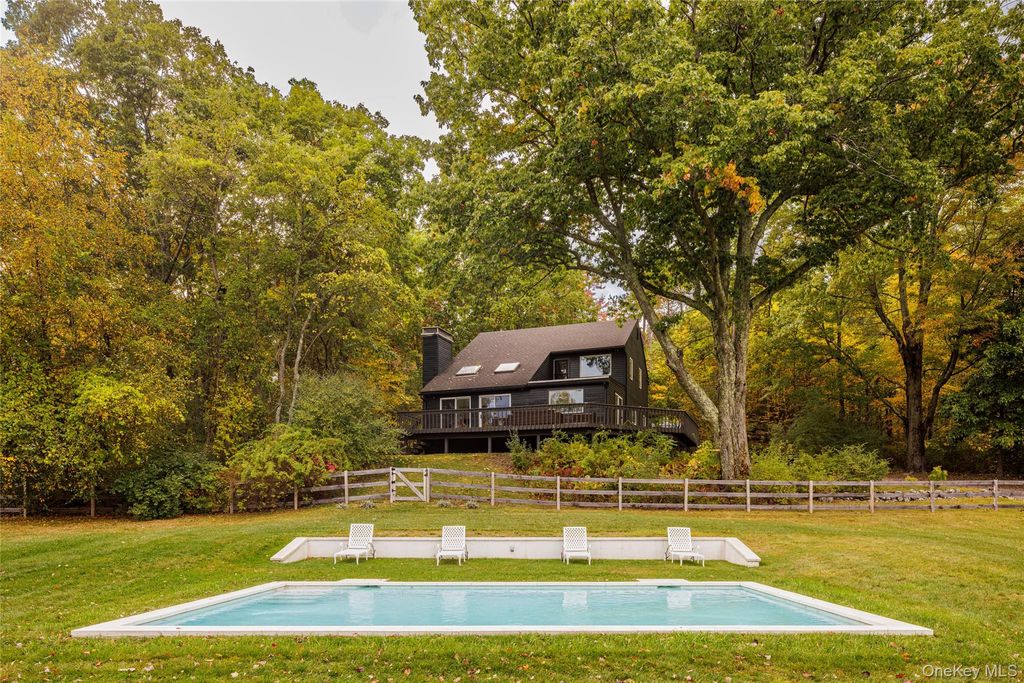 181 Lockwood Road, Claverack, NY 12521