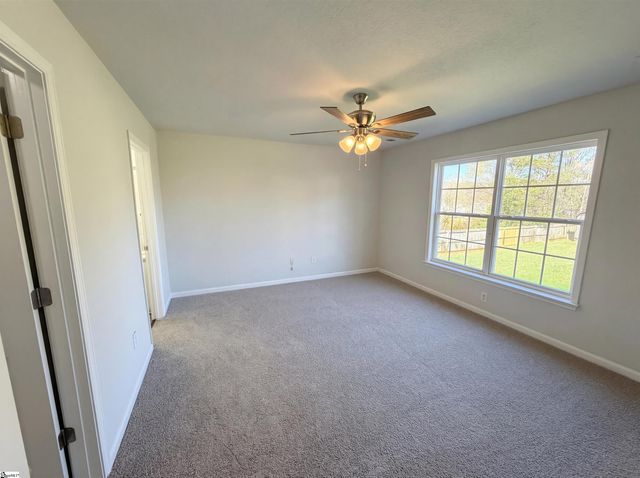 2 Ames Court, Taylors, SC 29687