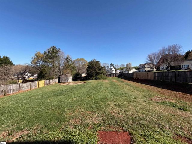 2 Ames Court, Taylors, SC 29687