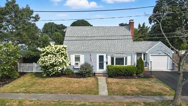7 Rainbow Ter, Danvers, MA 01923