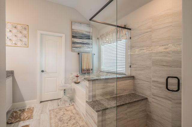 1036 Kingston Drive, Godley, TX 76044