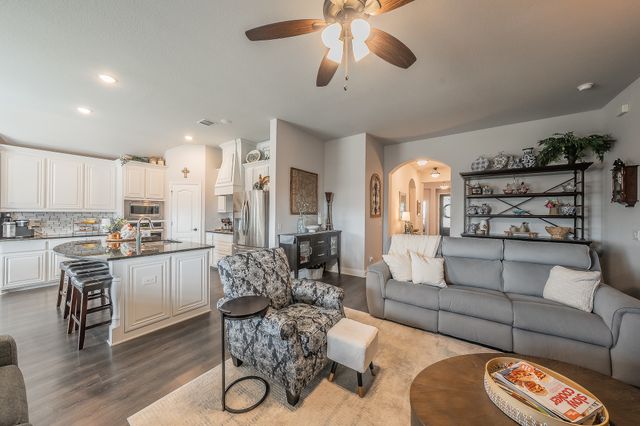 1036 Kingston Drive, Godley, TX 76044