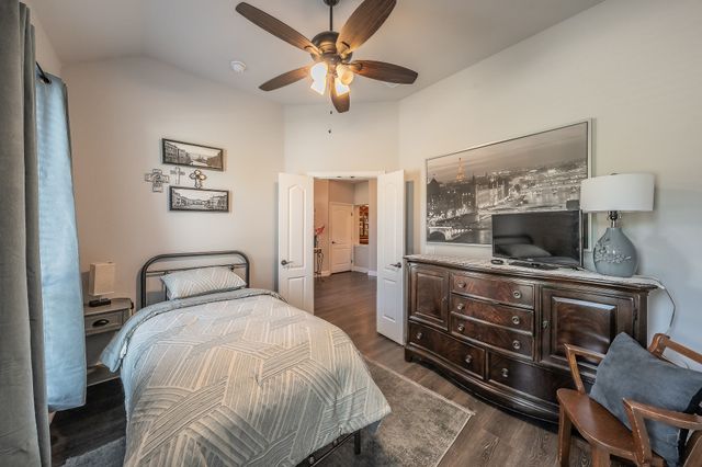 1036 Kingston Drive, Godley, TX 76044