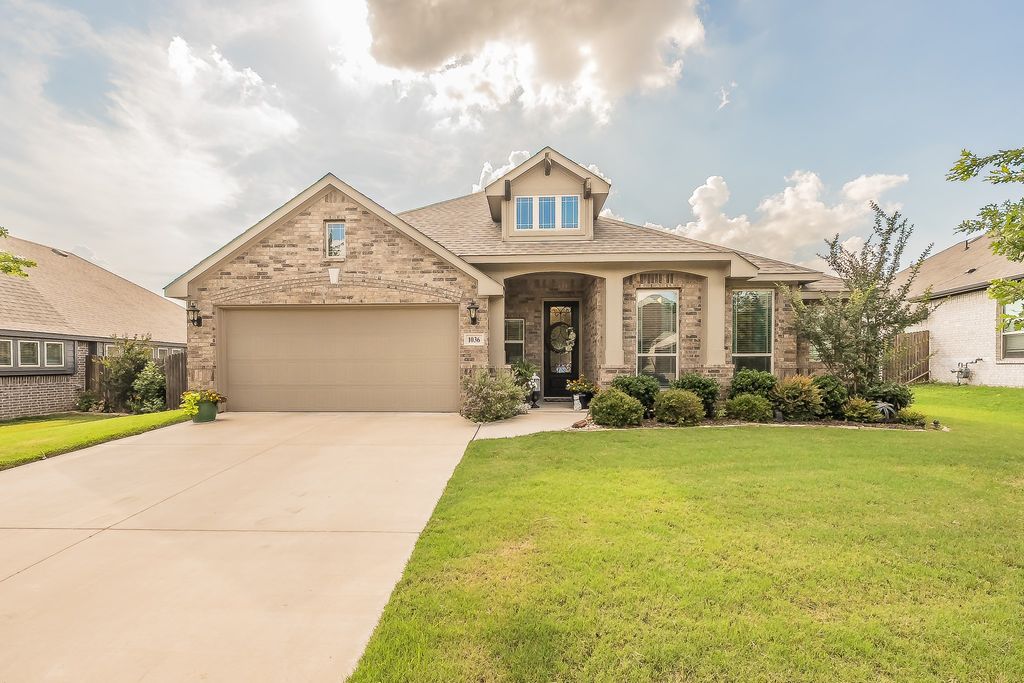 1036 Kingston Drive, Godley, TX 76044