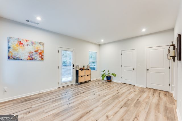 399 Skylar Way SE, Atlanta, GA 30315