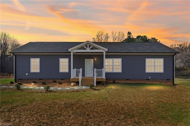 450 Hastings Hill Road, Kernersville, NC 27284