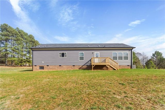 450 Hastings Hill Road, Kernersville, NC 27284