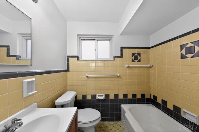 700 Wilbud Drive, Cincinnati, OH 45205