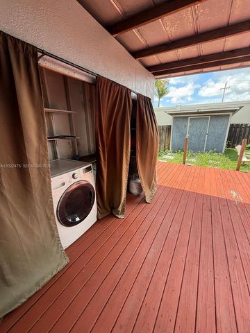 9116 NW 35th Pl 0, Sunrise, FL 33351