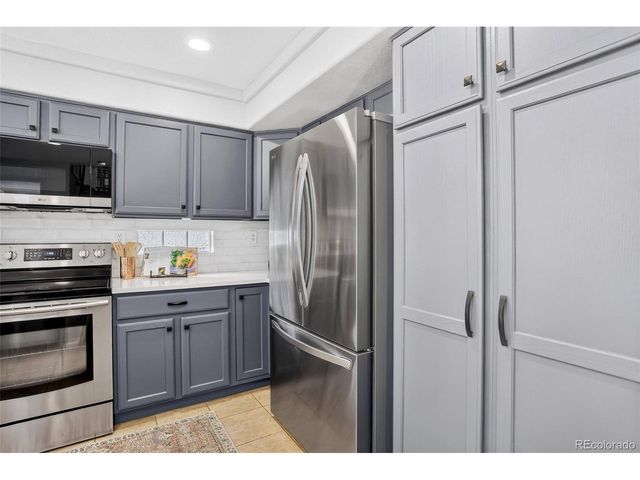 4858 Waldenwood Pl, Highlands Ranch, CO 80130