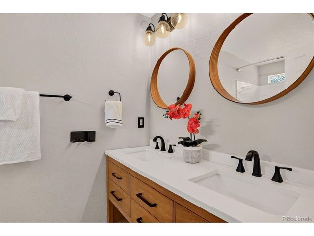4858 Waldenwood Pl, Highlands Ranch, CO 80130