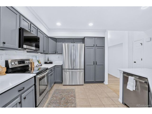 4858 Waldenwood Pl, Highlands Ranch, CO 80130