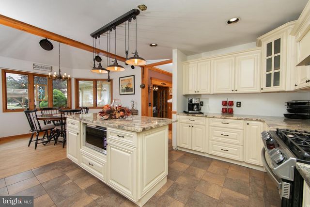 2646 TUCKAHOE RD, Franklinville, NJ 08322