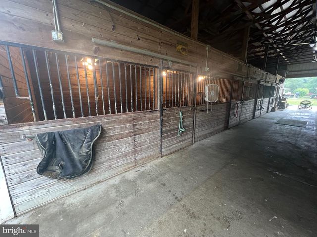 2646 TUCKAHOE RD, Franklinville, NJ 08322