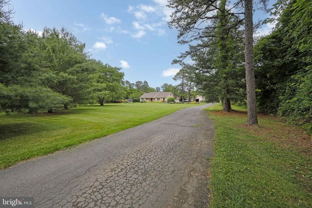 2646 TUCKAHOE RD, Franklinville, NJ 08322