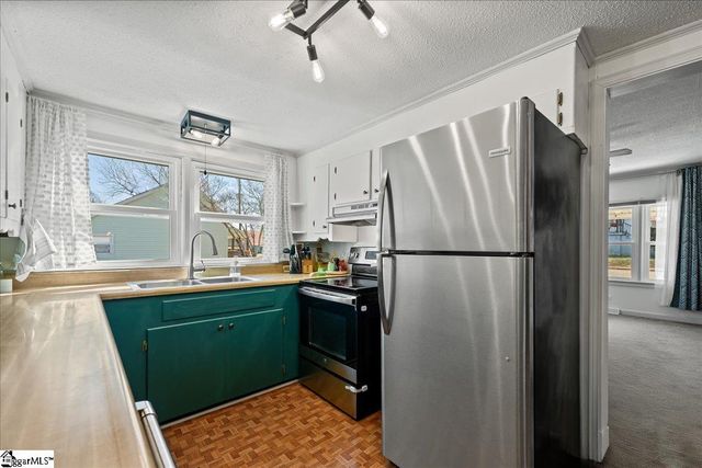 6 Fuller Street, Pelzer, SC 29669