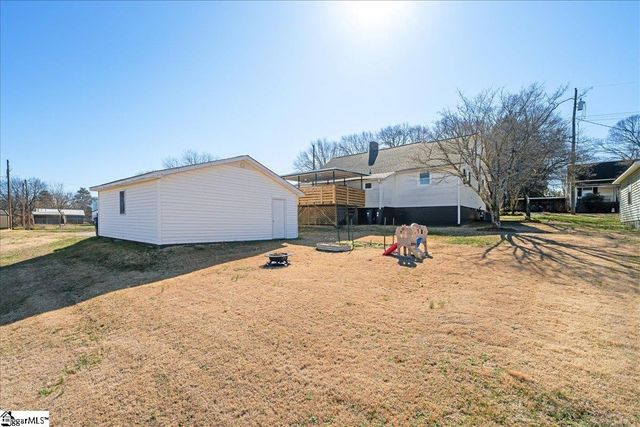 6 Fuller Street, Pelzer, SC 29669