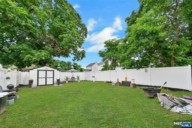 35 Colling Avenue, Rochelle Park, NJ 07662