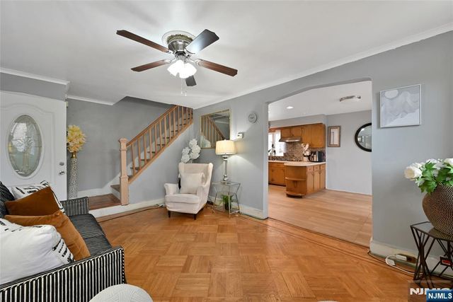 35 Colling Avenue, Rochelle Park, NJ 07662