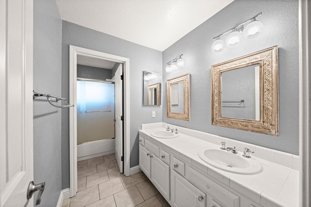 5116 Camden Rd, Rocklin, CA 95765