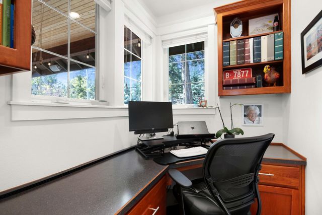 1265 NW Remarkable Drive, Bend, OR 97703