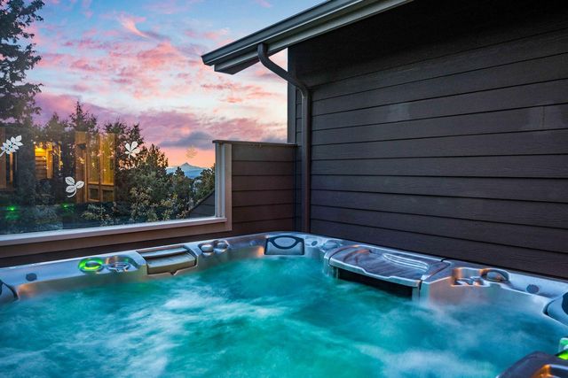 1265 NW Remarkable Drive, Bend, OR 97703