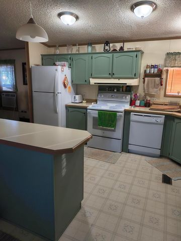 235 N Roosevelt Street, Merrill, OR 97633