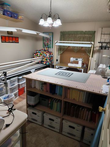 235 N Roosevelt Street, Merrill, OR 97633