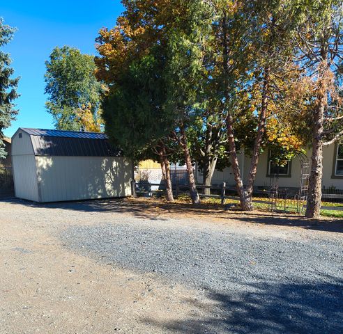 235 N Roosevelt Street, Merrill, OR 97633