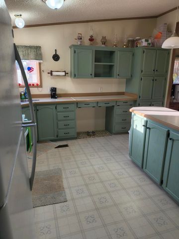 235 N Roosevelt Street, Merrill, OR 97633