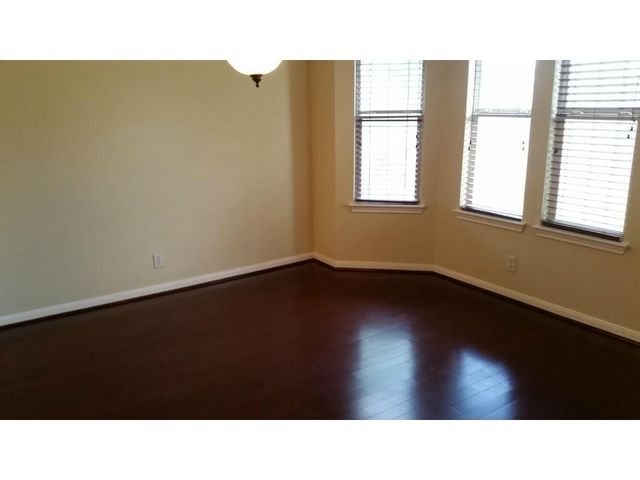 706 Maplecreek DR, Leander, TX 78641