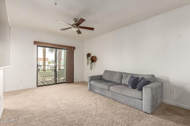 2511 W QUEEN CREEK Road 239, Chandler, AZ 85248