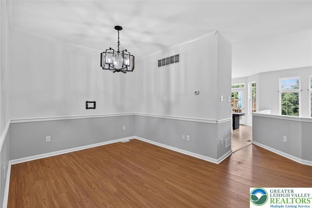 1071 King Way, Upper Macungie Twp, PA 18031