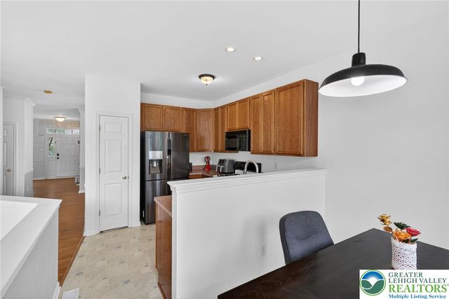 1071 King Way, Upper Macungie Twp, PA 18031