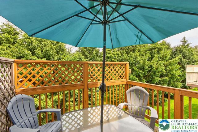 1071 King Way, Upper Macungie Twp, PA 18031