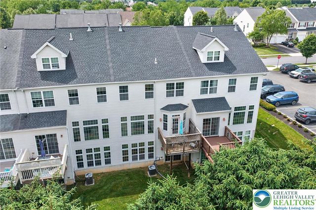 1071 King Way, Upper Macungie Twp, PA 18031