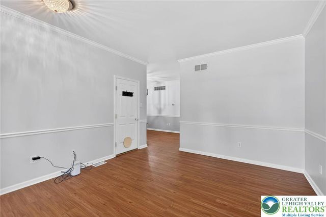 1071 King Way, Upper Macungie Twp, PA 18031