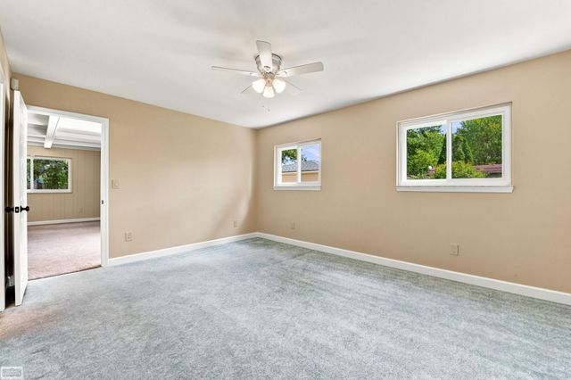 30648 Calahan Street, Roseville, MI 48066