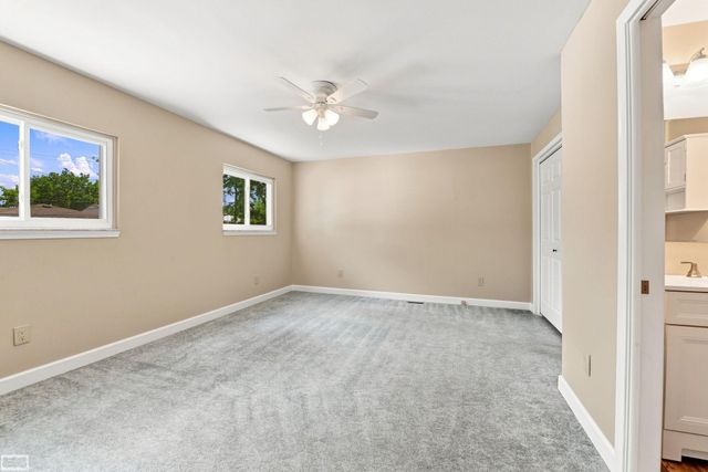 30648 Calahan Street, Roseville, MI 48066