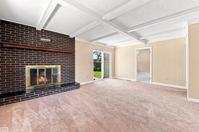 30648 Calahan Street, Roseville, MI 48066