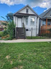 8825 S Exchange Avenue, Chicago, IL 60617