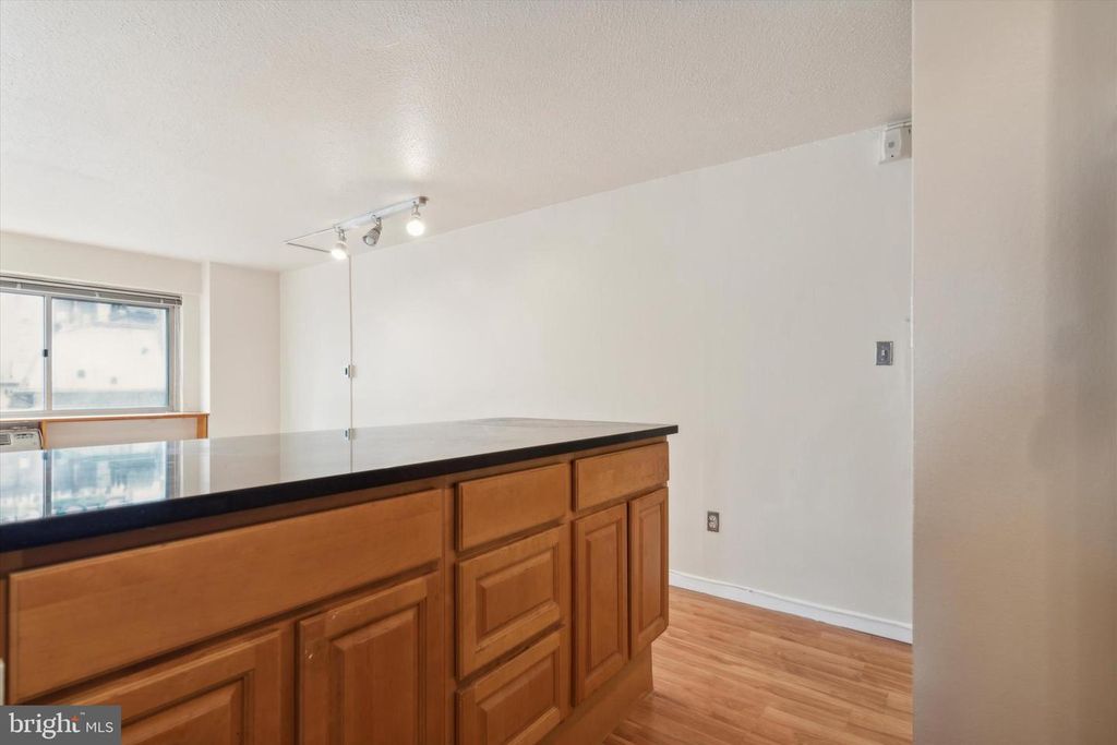 2101 CHESTNUT ST #604, Philadelphia, PA 19103